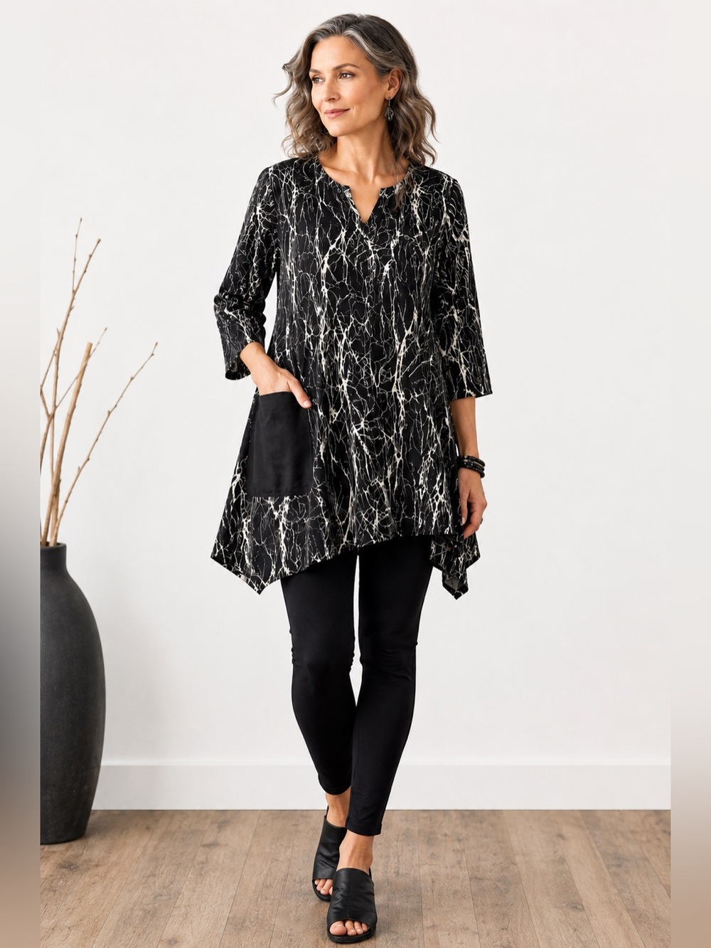 Cheyenne linen Tunic Top Black Ivory Asymmetrical Hem 3/4 Sleeve Boho